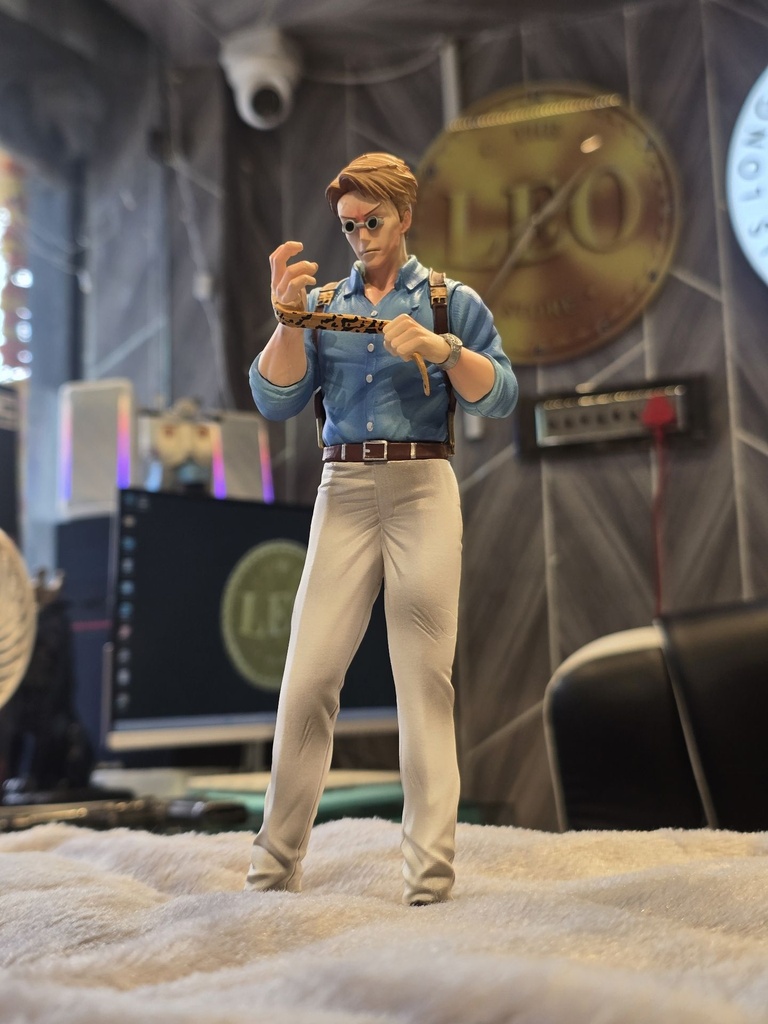 Kento Nanami – Jujutsu Kaisen Action Collectible Figure