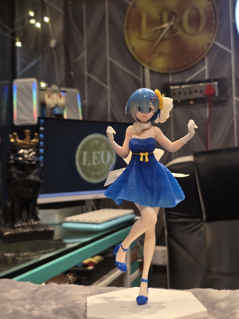 Blue-Haired Anime Girl in Elegant Blue Dress – Wedding-Themed Collectible Figurine